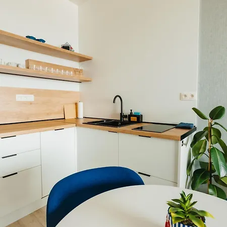 Апартаменты Bluewave Piestany With Pool & Free Parking Banka
