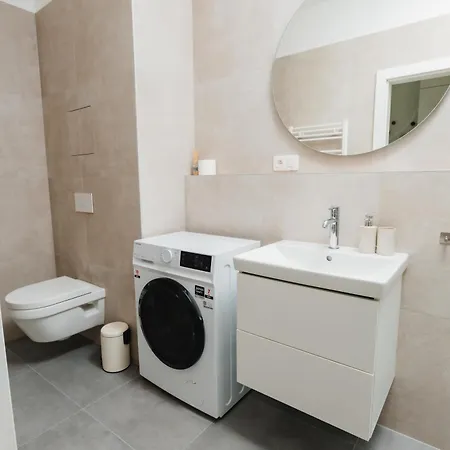 Bluewave Piestany, Slnava View & Free Parking Apartamento *