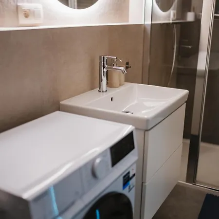 Bluewave Piestany, Slnava View & Free Parking Apartman *